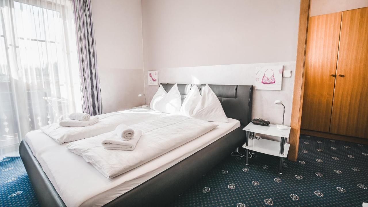 Hotel Karntnerhof Velden By S4Y Velden am Woerthersee Ngoại thất bức ảnh