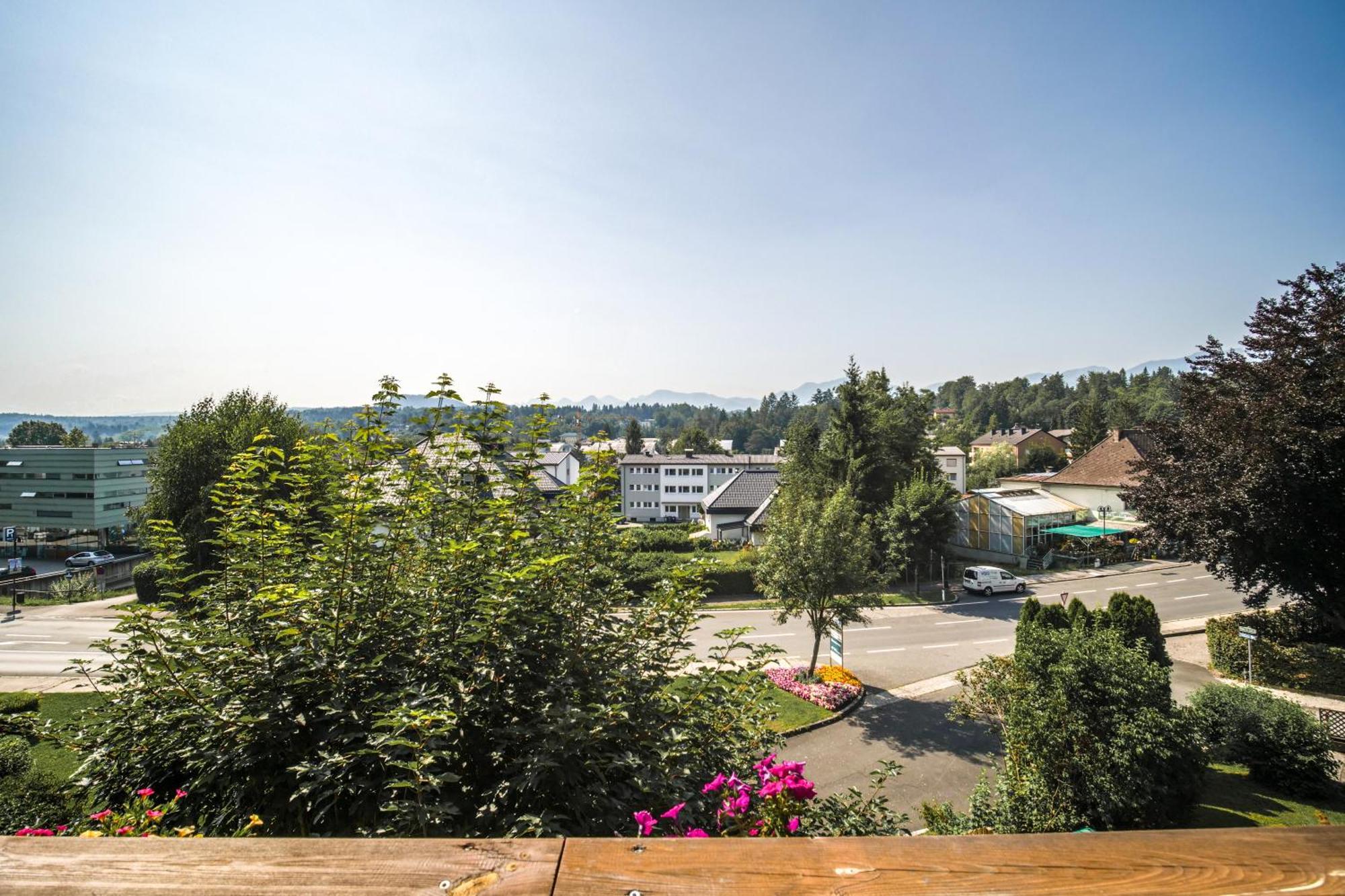 Hotel Karntnerhof Velden By S4Y Velden am Woerthersee Ngoại thất bức ảnh