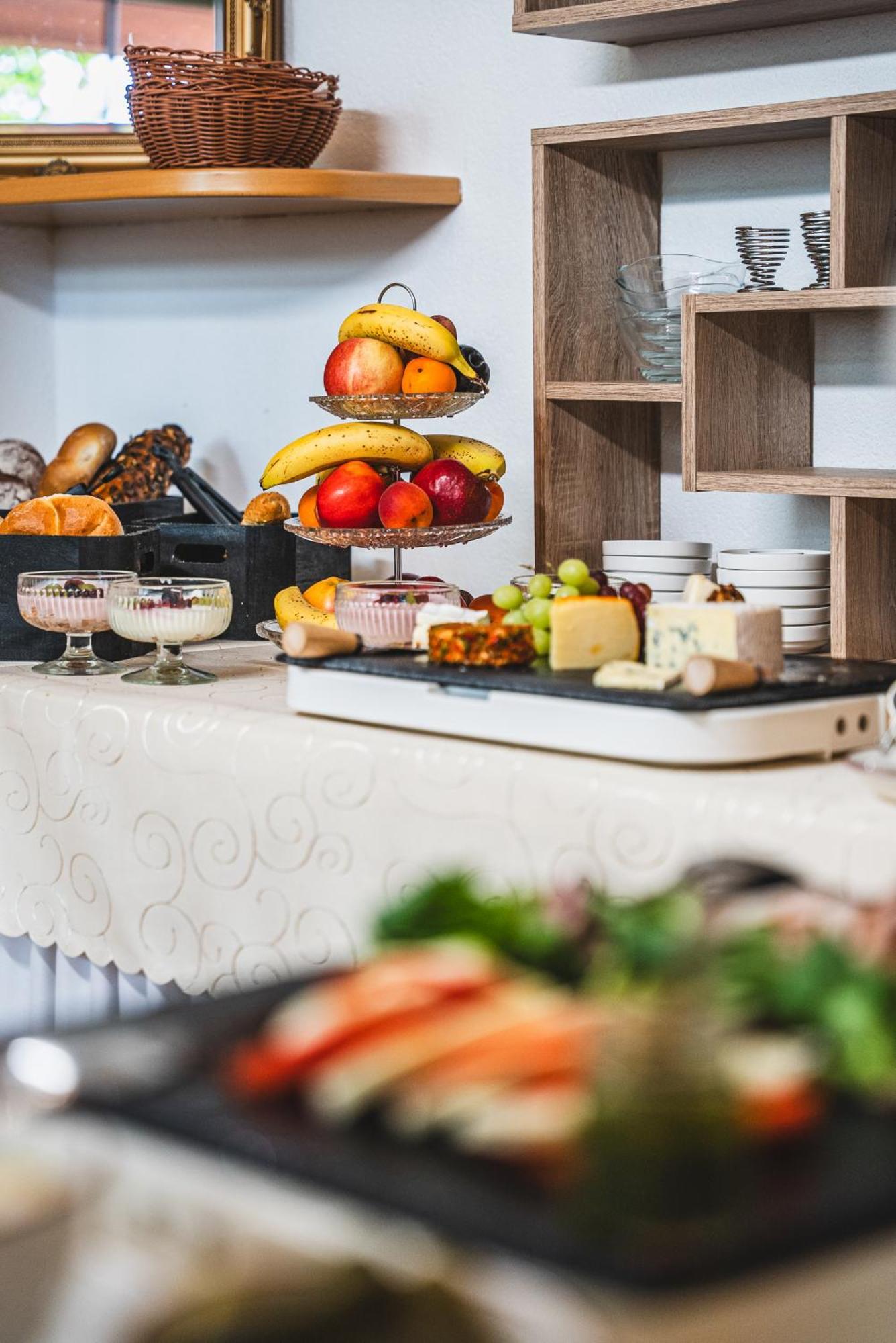 Hotel Karntnerhof Velden By S4Y Velden am Woerthersee Ngoại thất bức ảnh